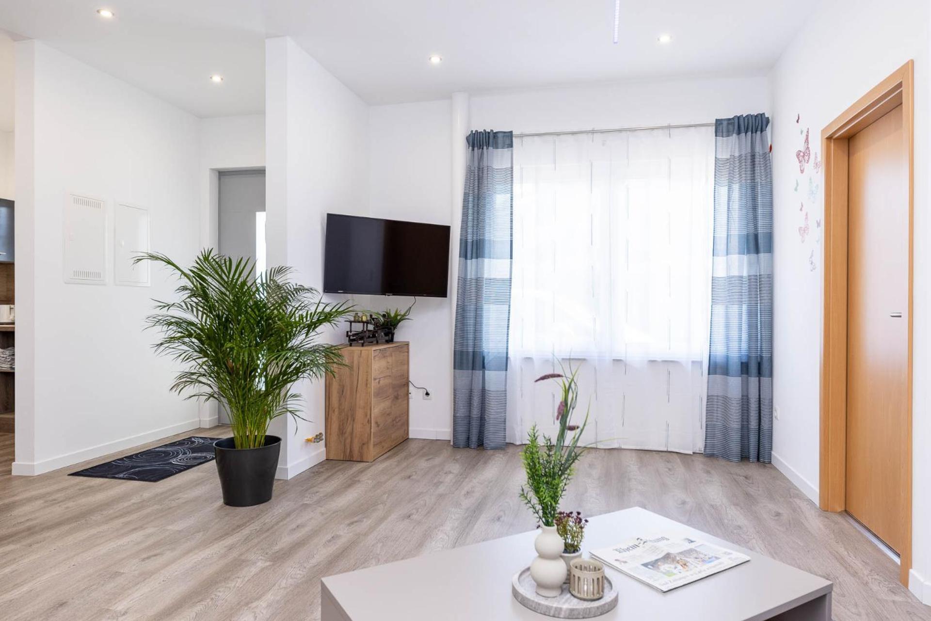 Neu I Ferienwohnung Jasmin Andernach Exteriér fotografie