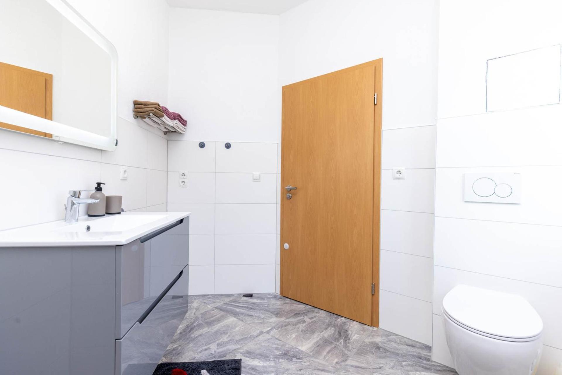 Neu I Ferienwohnung Jasmin Andernach Exteriér fotografie